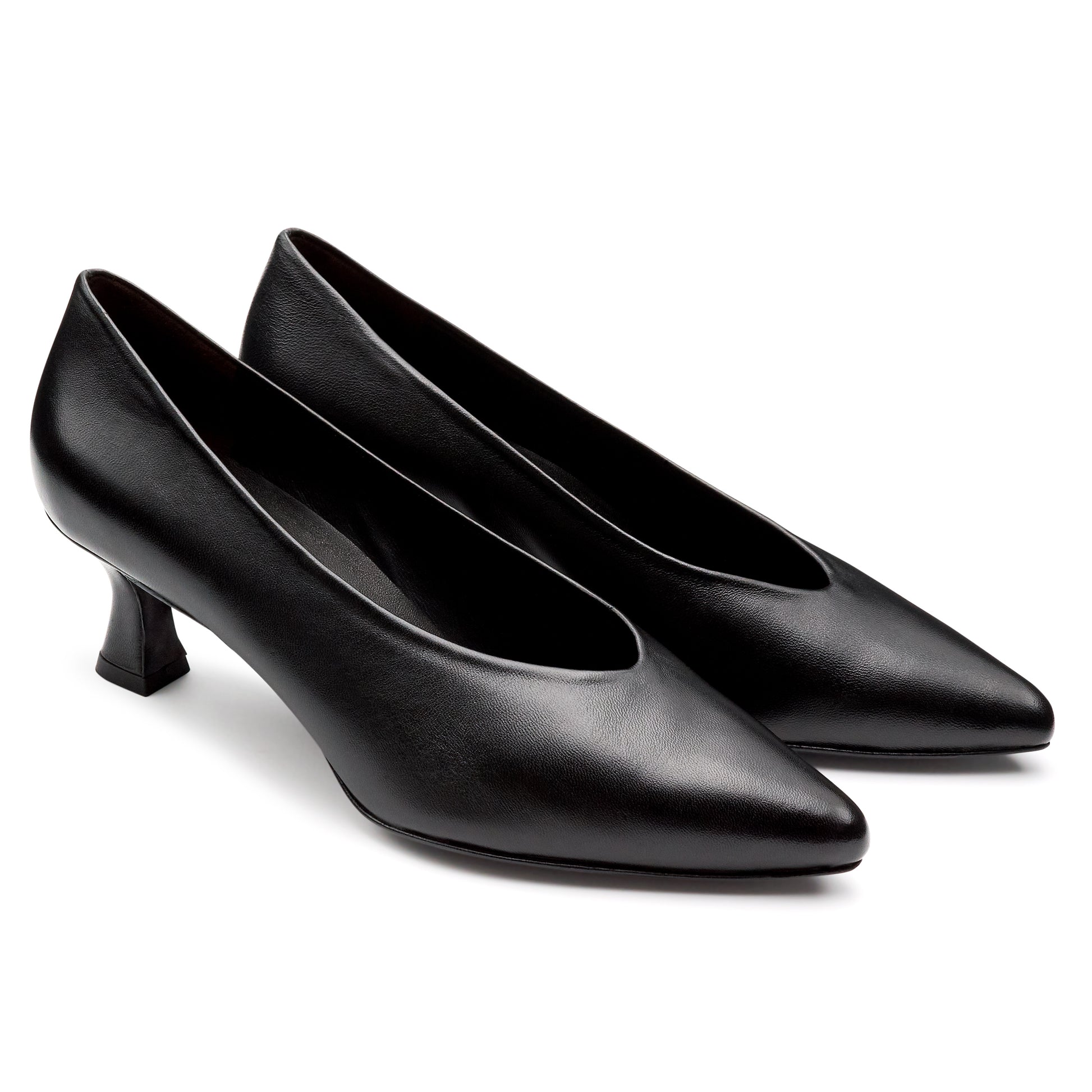 Zapatillas de piel estilo kitten heel para mujer