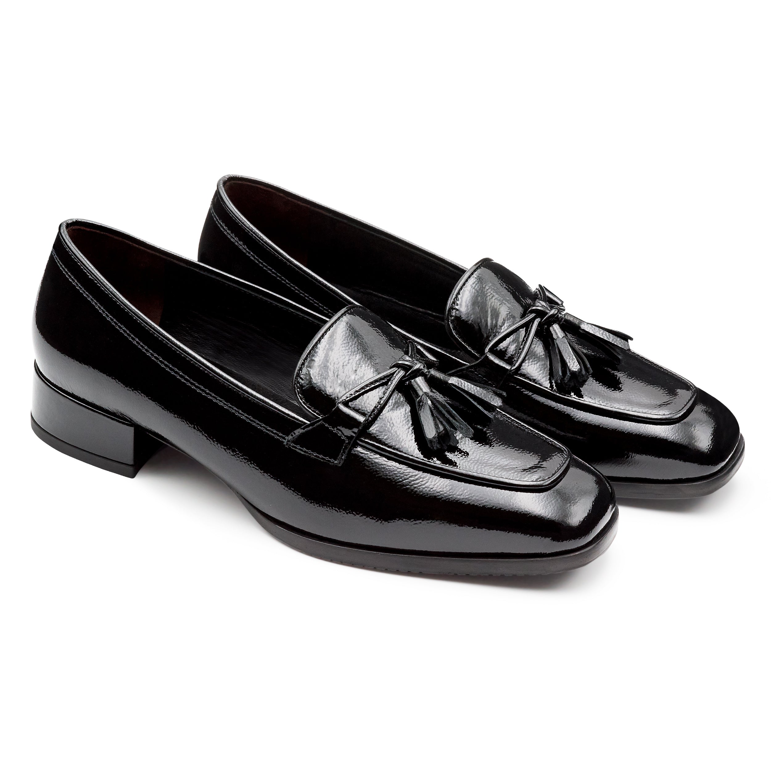 Mocasines de charol confortables con borlas para mujer