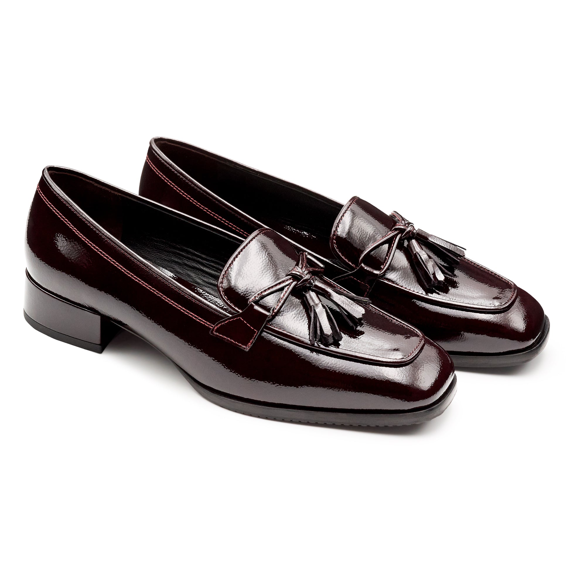 Mocasines de charol confortables con borlas para mujer