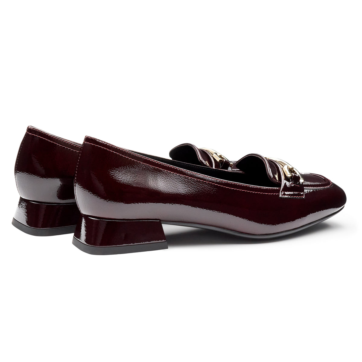 Mocasines de charol con hebilla para mujer