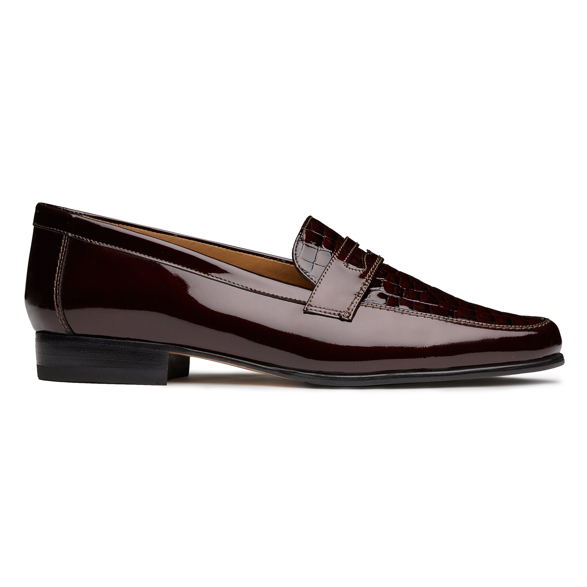 Mocasines de charol grabado para dama vino