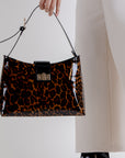Bolsa de charol con print para mujer