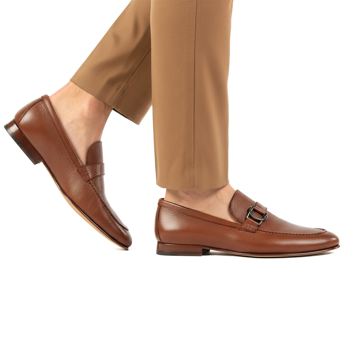 Mocasines slip on de piel con hebilla lateral para caballero