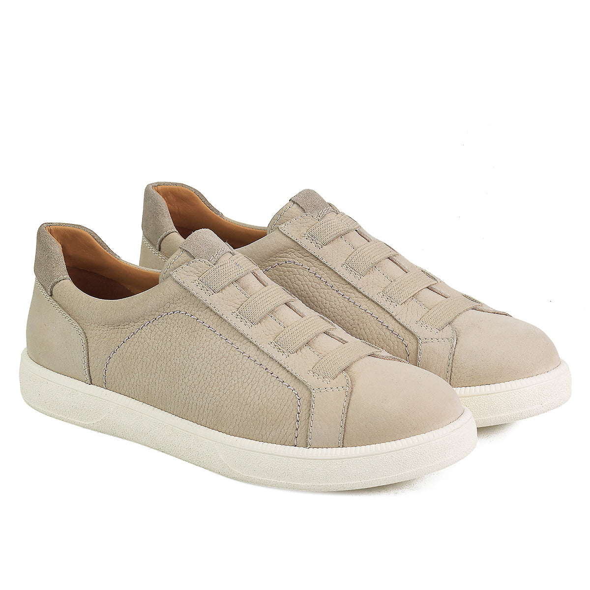 Tenis de piel con acabado en nubuck y ajuste elástico para caballero