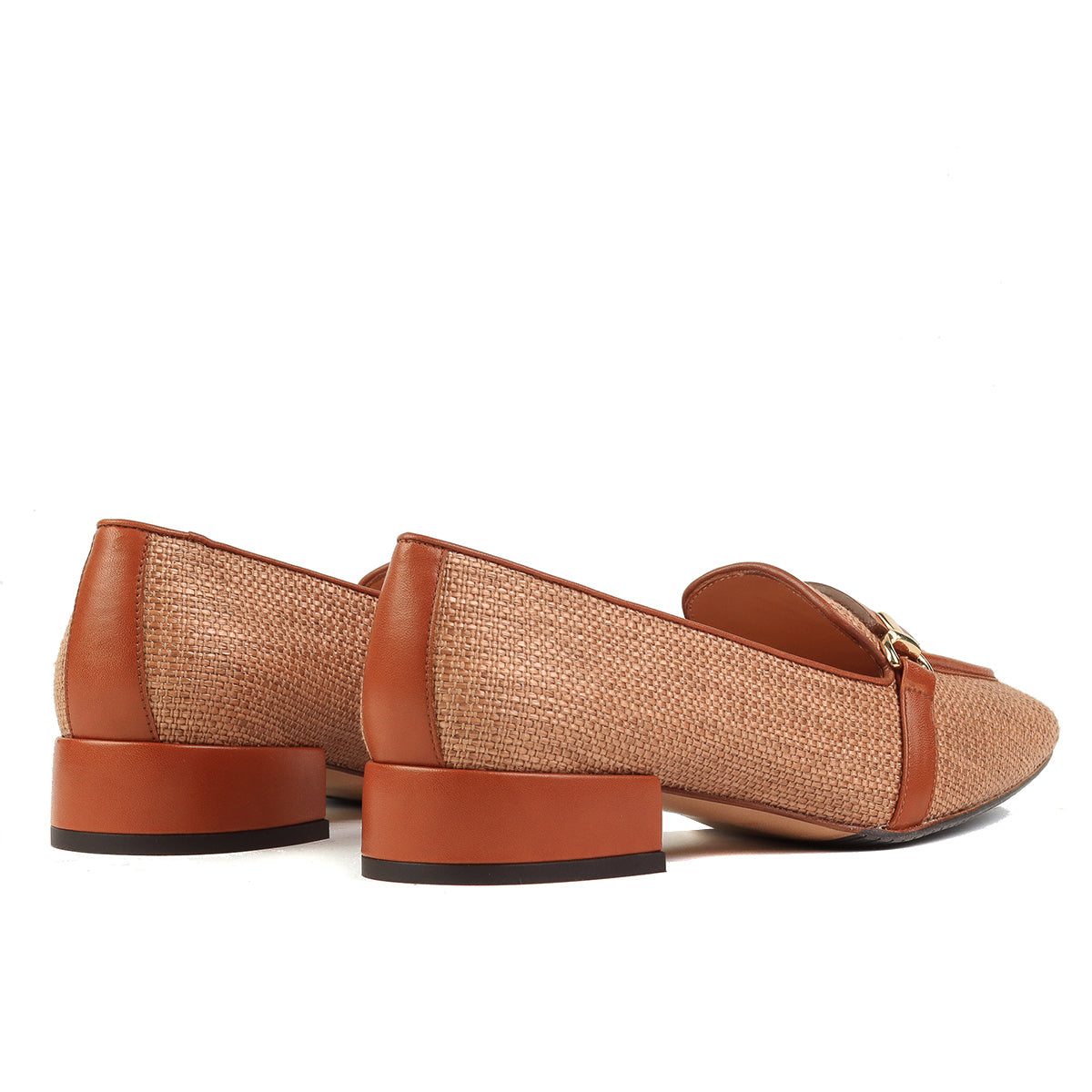 Mocasines confortables de piel y textil con hebilla para dama