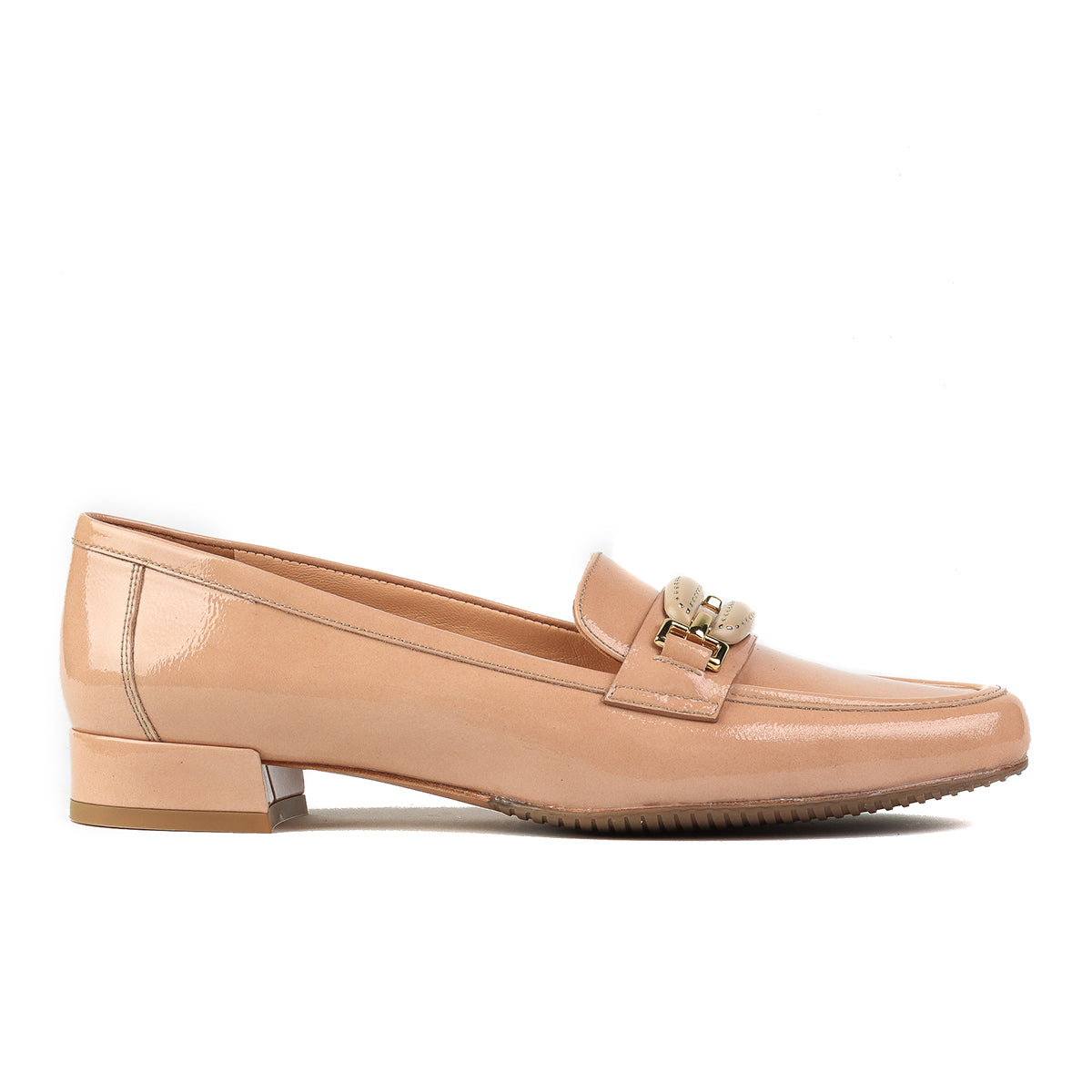 Mocasines de charol con herraje tipo eslabón para dama