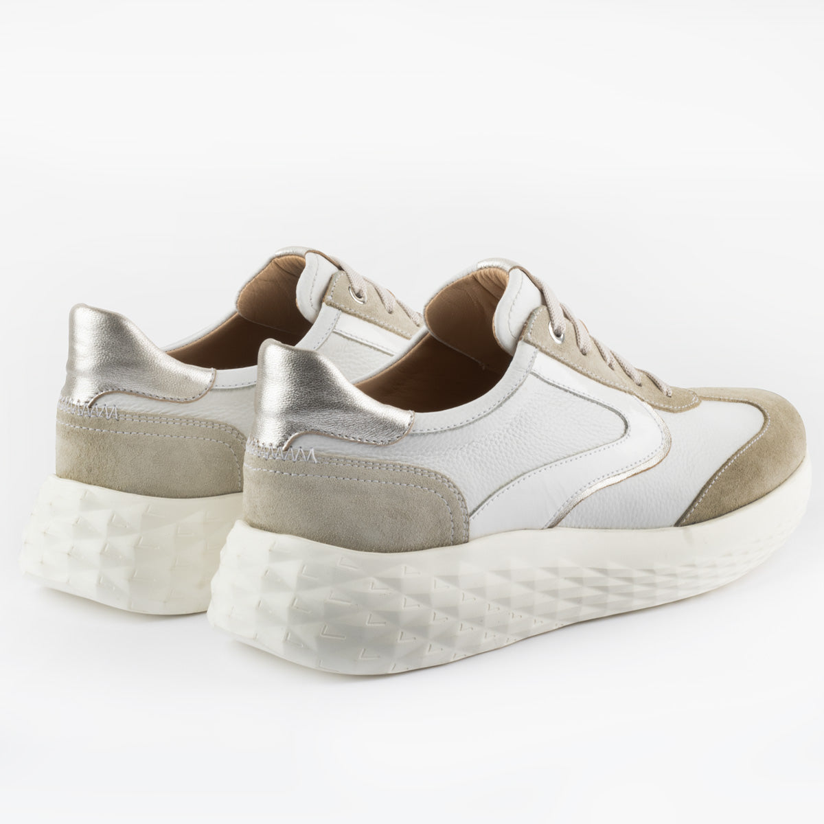 Tenis de piel y gamuza para dama