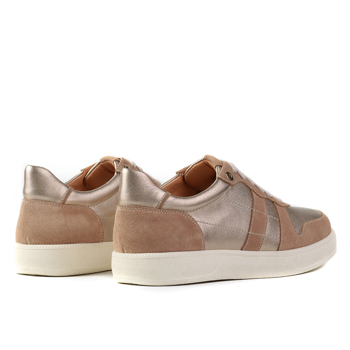 Tenis de piel y gamuza con efecto metalizado para dama