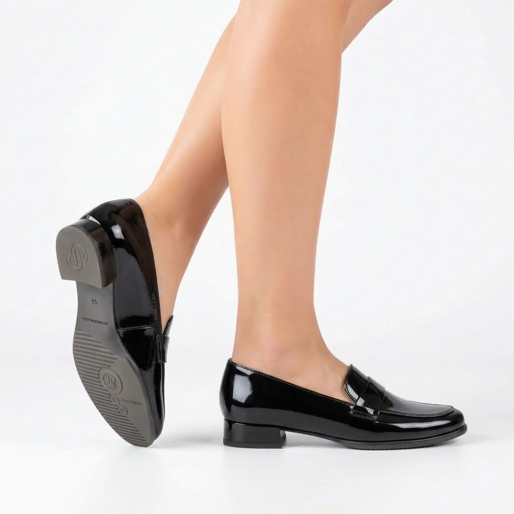 Mocasines de charol con antifaz para mujer
