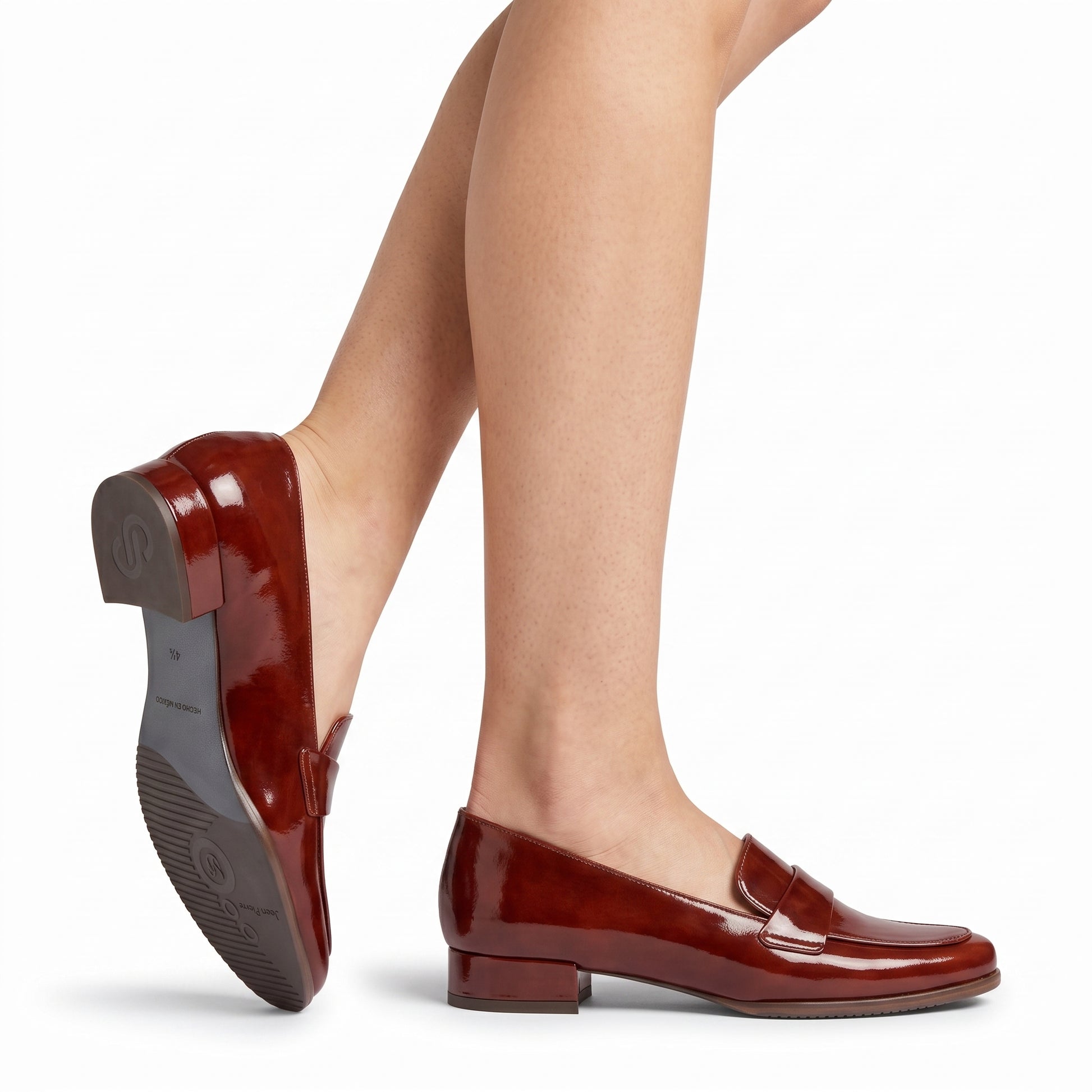 Mocasines de charol con antifaz para mujer