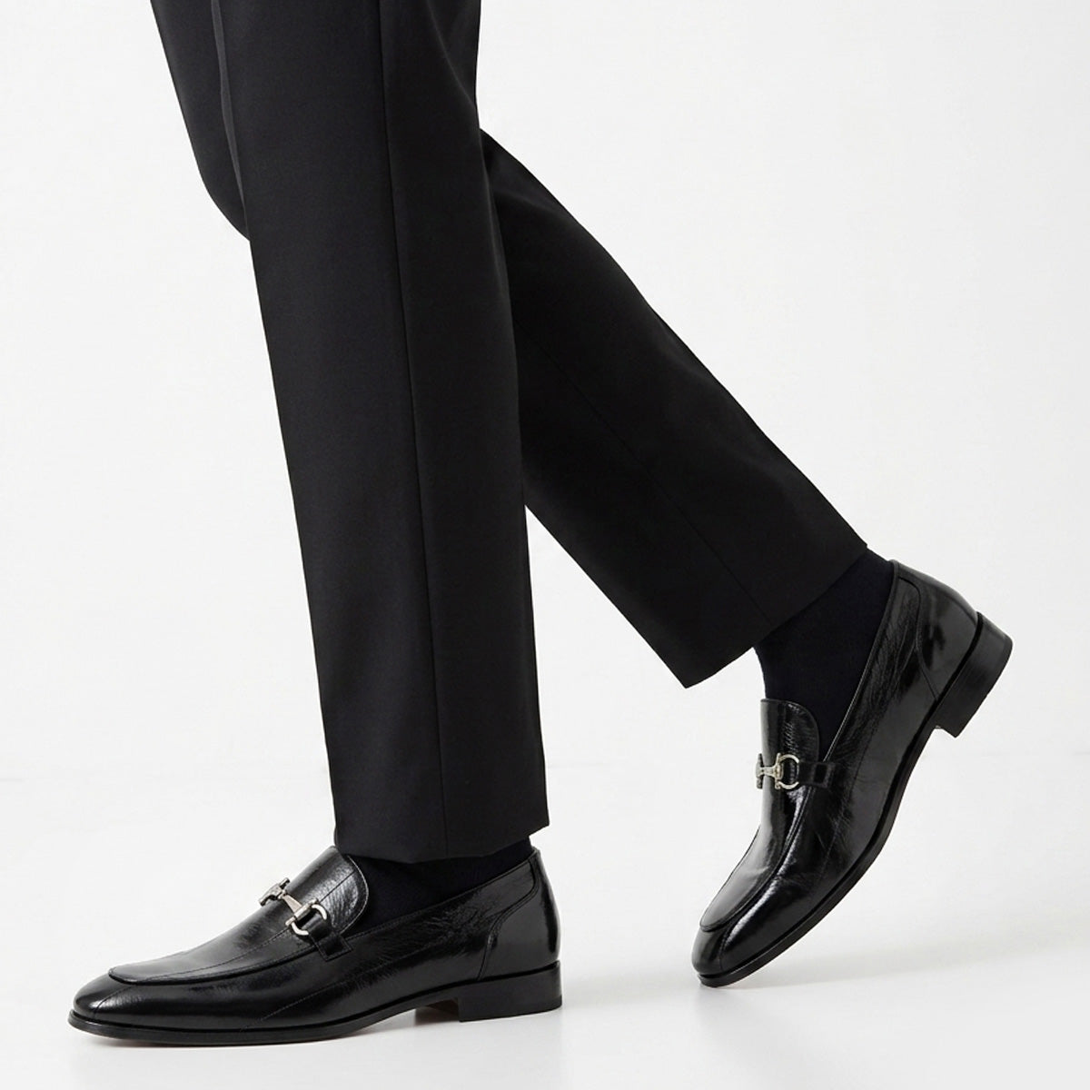 Mocasines de piel de anguila con herraje para hombre