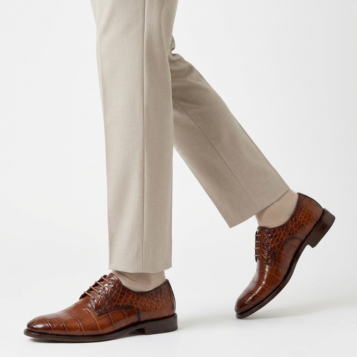 Zapatos derby de cocodrilo color brandy para hombre